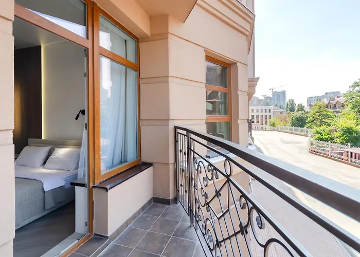 Petrovdom 02-76B Luxury Living In Rc Pechersk Plaza, Mykhaila Boichuka 19-А