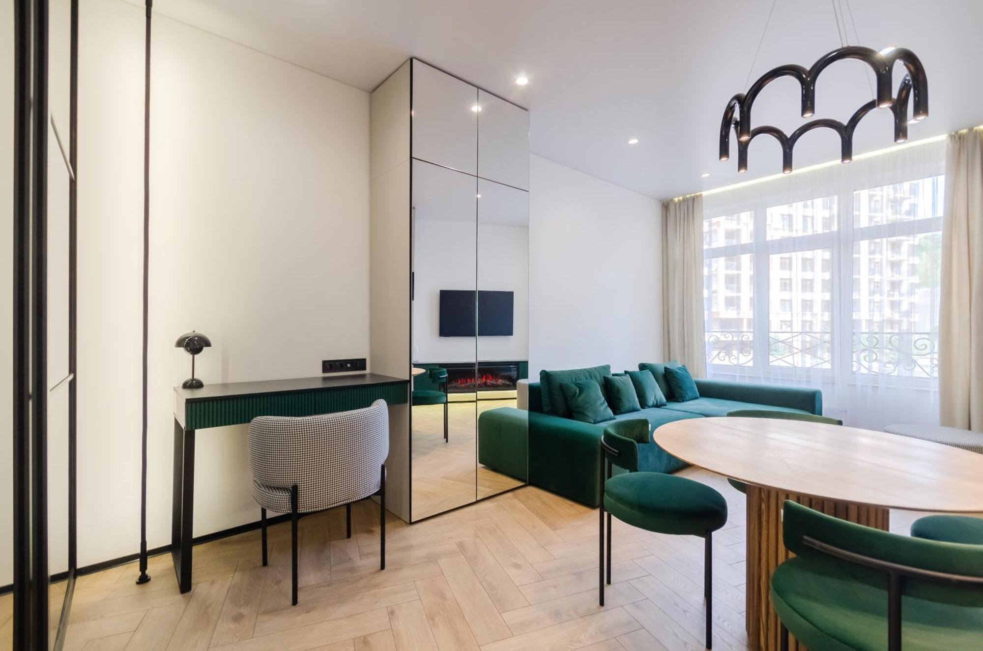 Petrovdom 02-76b Luxury Living In Rc Pechersk Plaza, Mykhaila Boichuka 19-а דירה