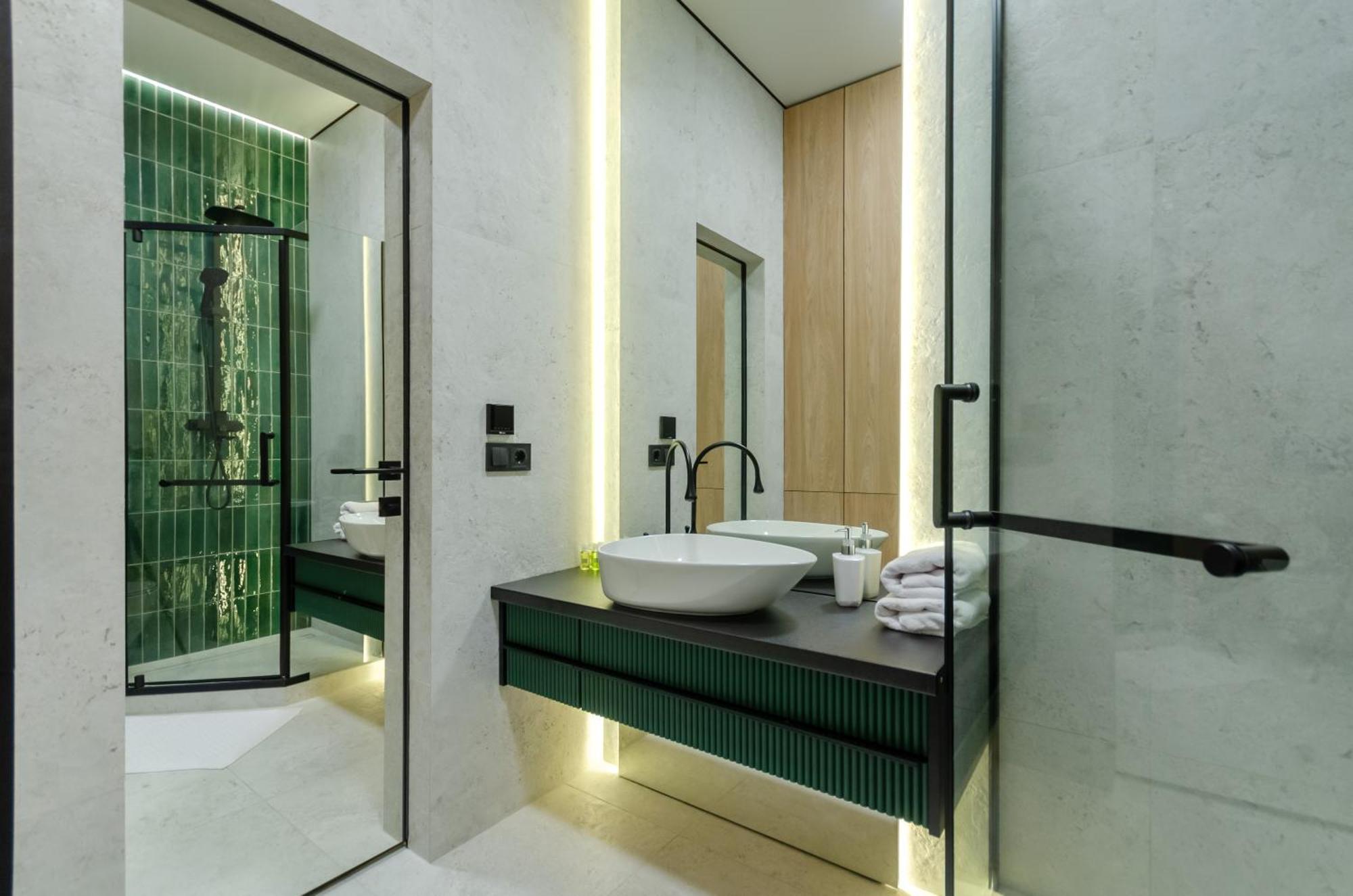 Petrovdom 02-76b Luxury Living In Rc Pechersk Plaza, Mykhaila Boichuka 19-а *