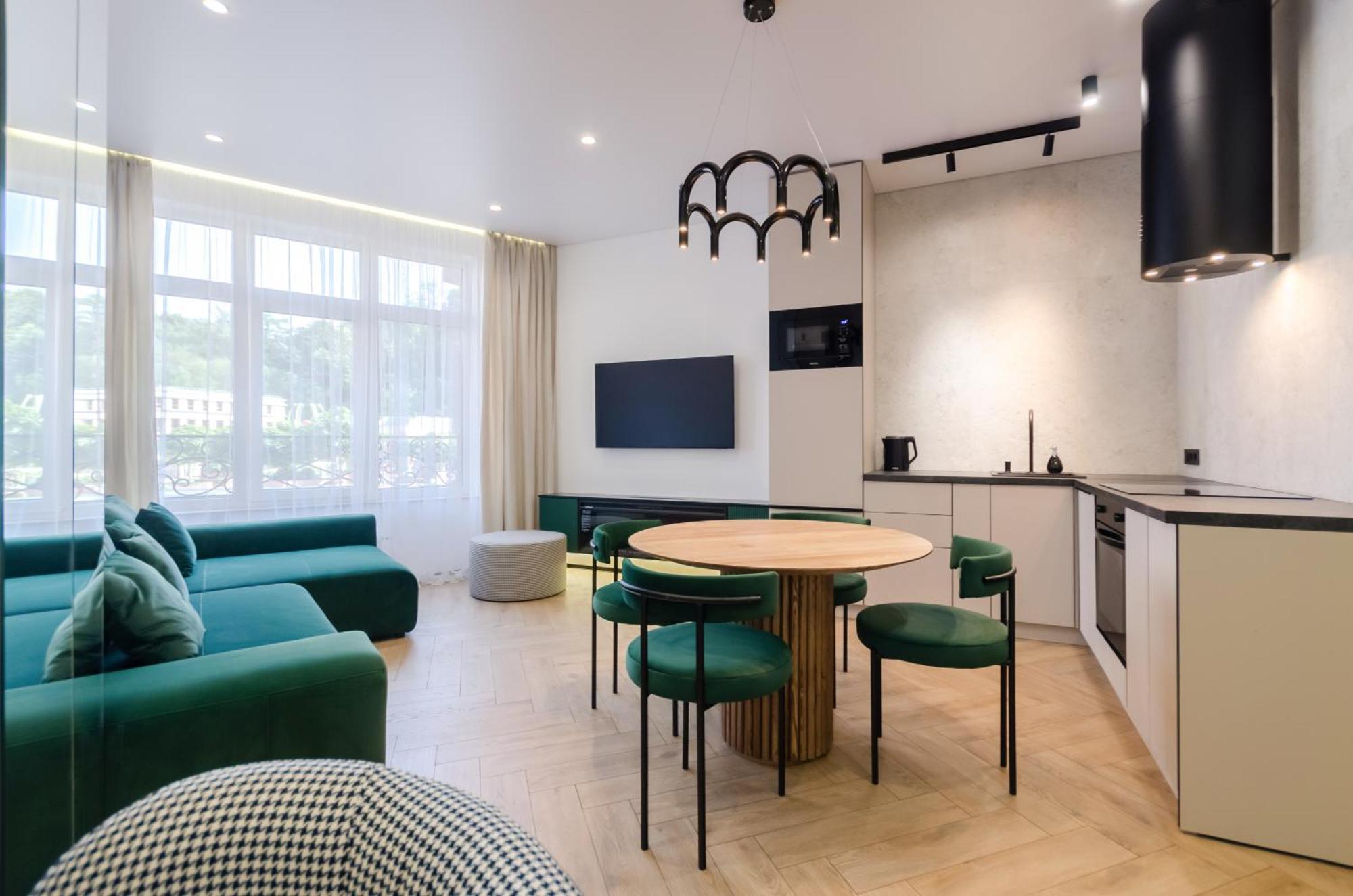 Petrovdom 02-76b Luxury Living In Rc Pechersk Plaza, Mykhaila Boichuka 19-а * Київ