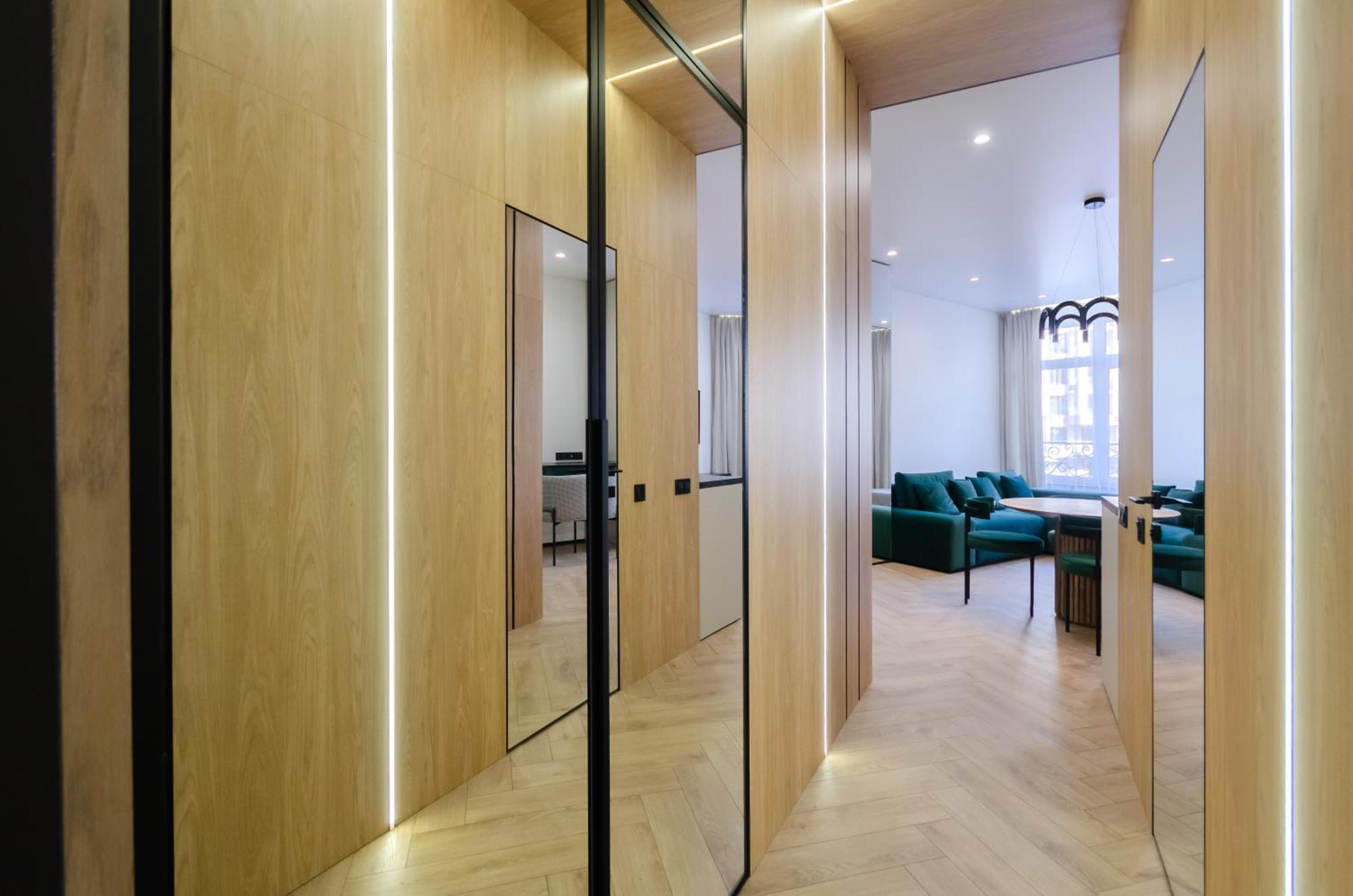 Petrovdom 02-76b Luxury Living In Rc Pechersk Plaza, Mykhaila Boichuka 19-а
