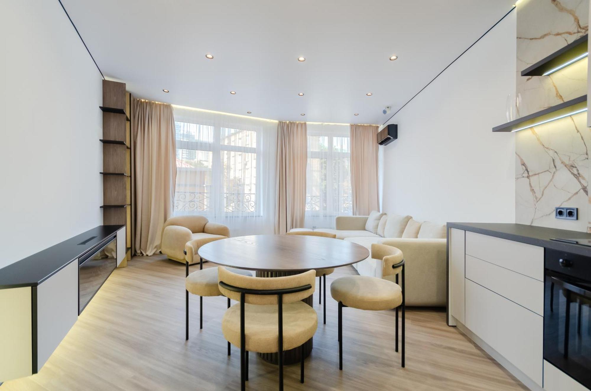 Petrovdom 02-76b Luxury Living In Rc Pechersk Plaza, Mykhaila Boichuka 19-а דירה