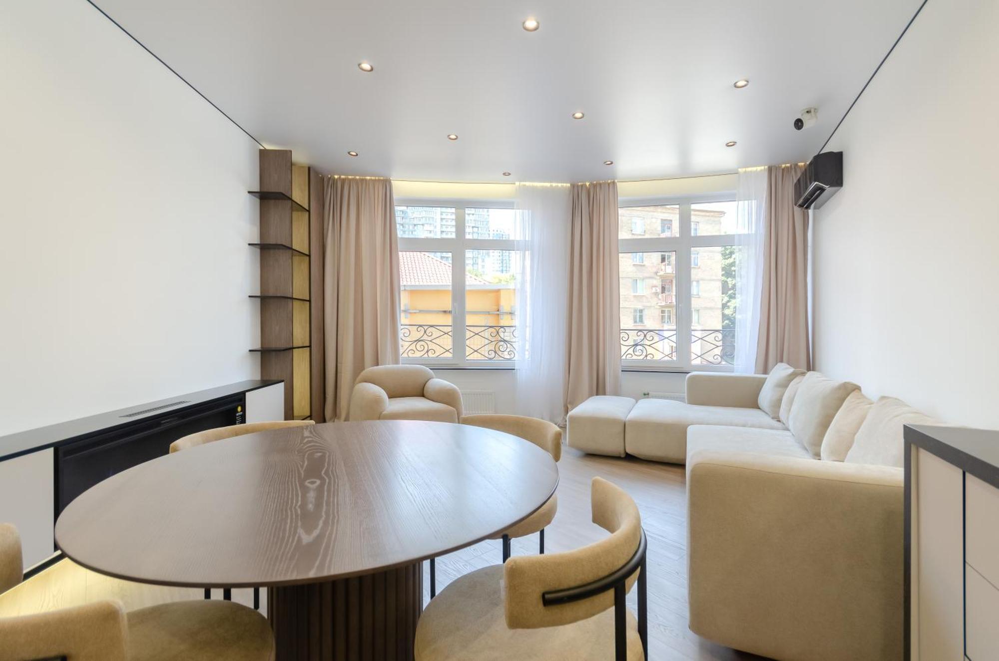 Petrovdom 02-76b Luxury Living In Rc Pechersk Plaza, Mykhaila Boichuka 19-а דירה