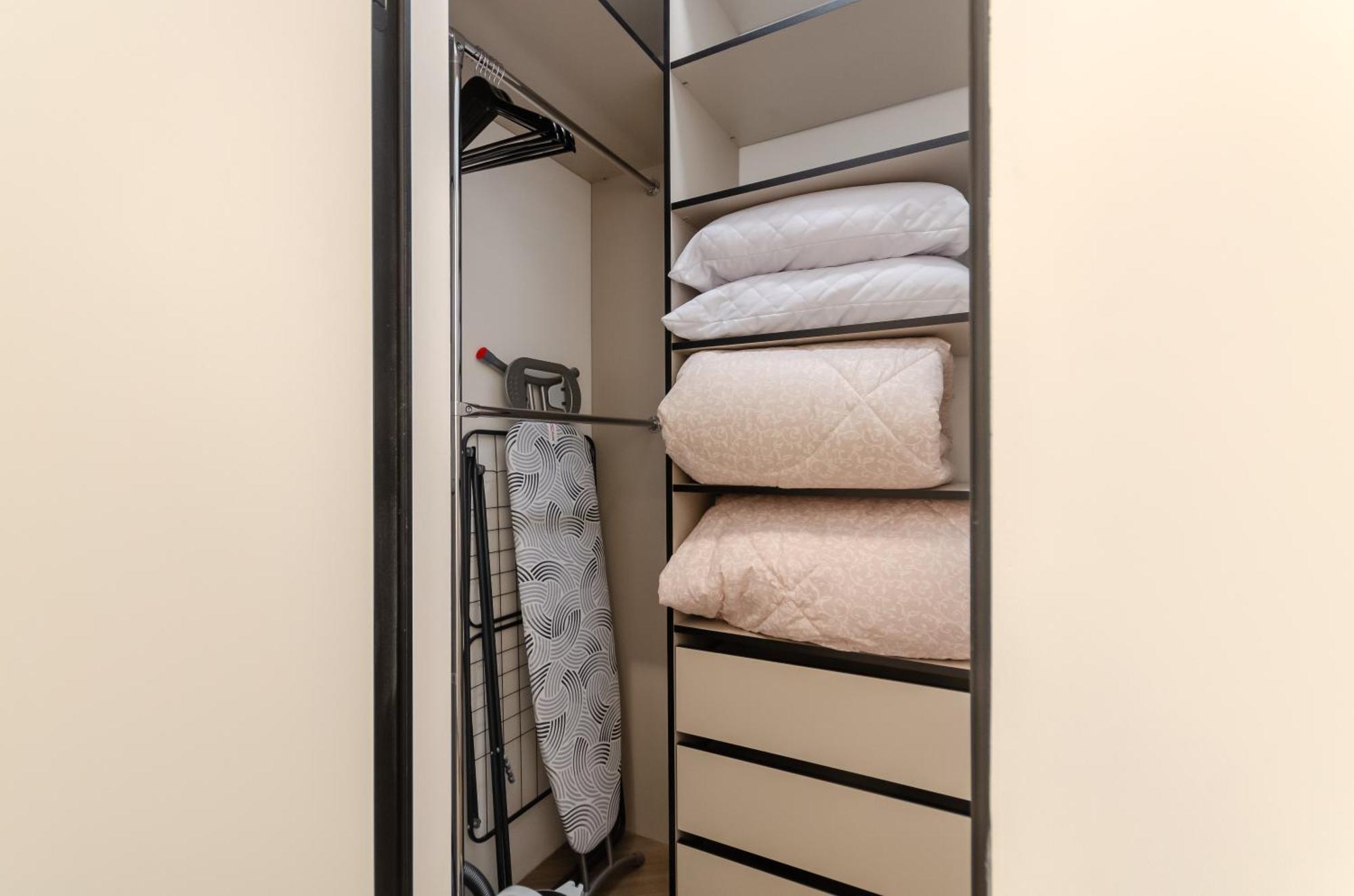 Petrovdom 02-76b Luxury Living In Rc Pechersk Plaza, Mykhaila Boichuka 19-а