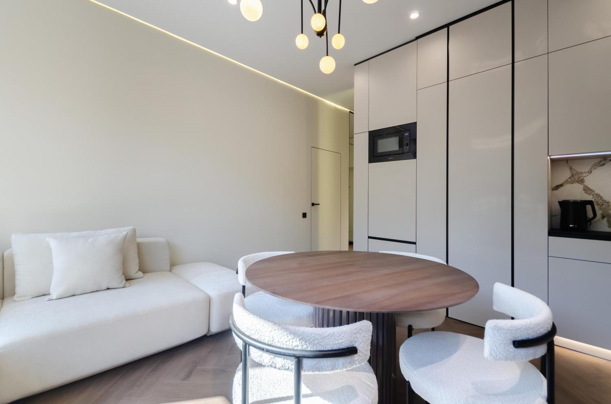 Petrovdom 02-76b Luxury Living In Rc Pechersk Plaza, Mykhaila Boichuka 19-а Апартаменти *