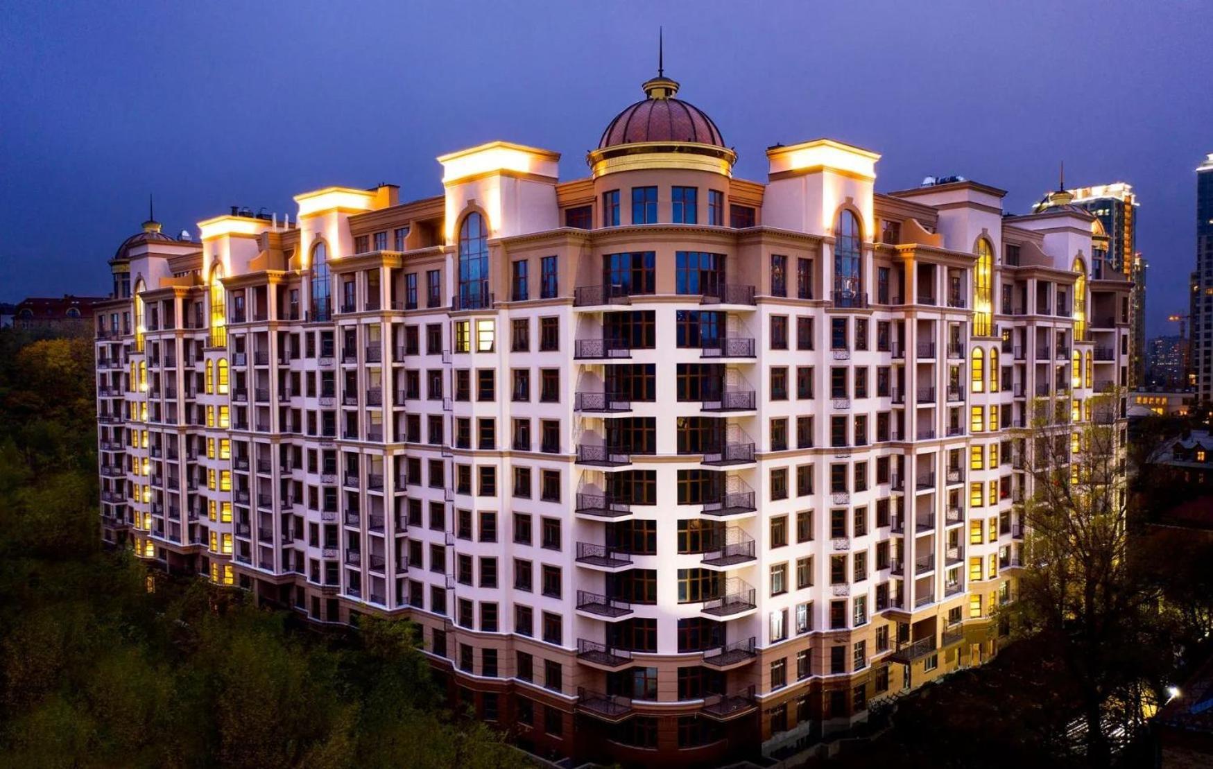 Petrovdom 02-76b Luxury Living In Rc Pechersk Plaza, Mykhaila Boichuka 19-а *